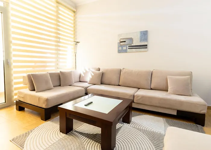 Lakeside Cane Apartment