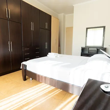 Lakeside Cane Apartamento