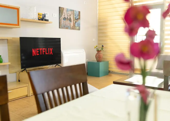 Διαμέρισμα Lakeside Cane *